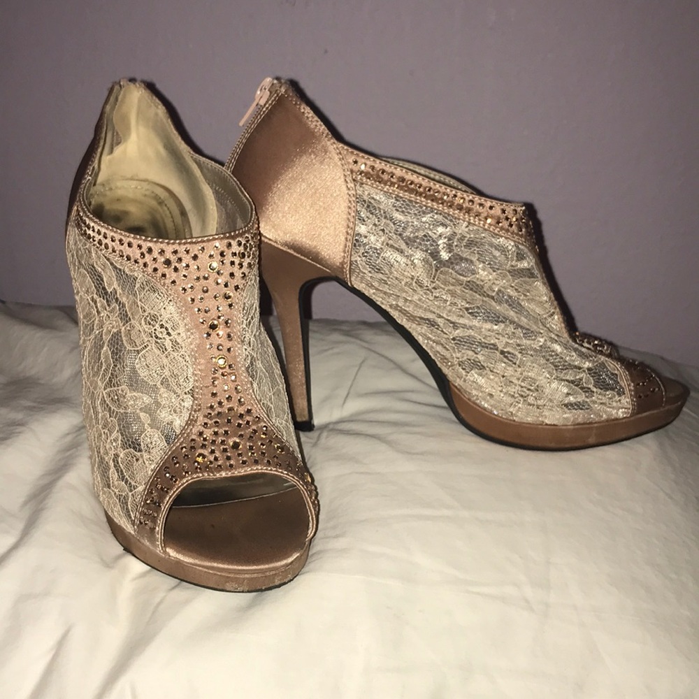 Champagne Lace Heels